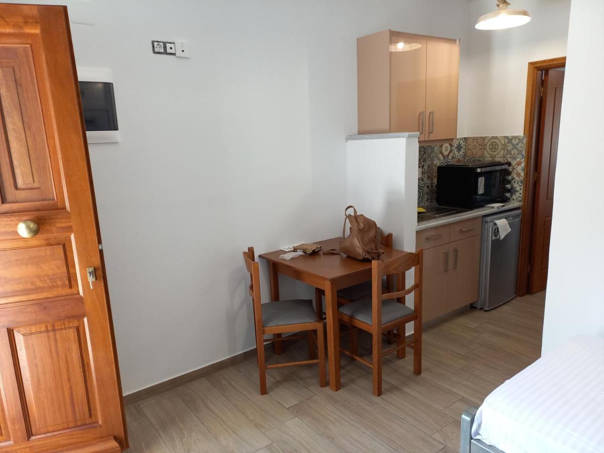 Appartamento Odyssey By Climbing House Myrties Esterno foto